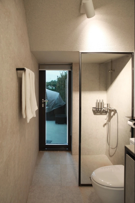 Lodgment Description Image