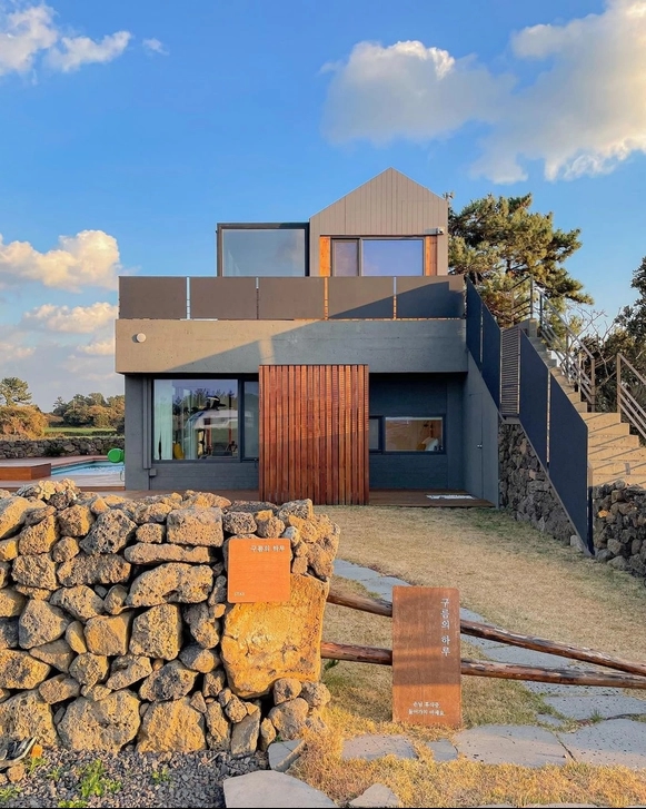 Lodgment Description Image